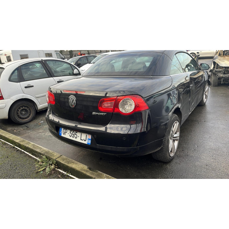 Feu arriere secondaire droit (feux) VOLKSWAGEN EOS Photo n°11