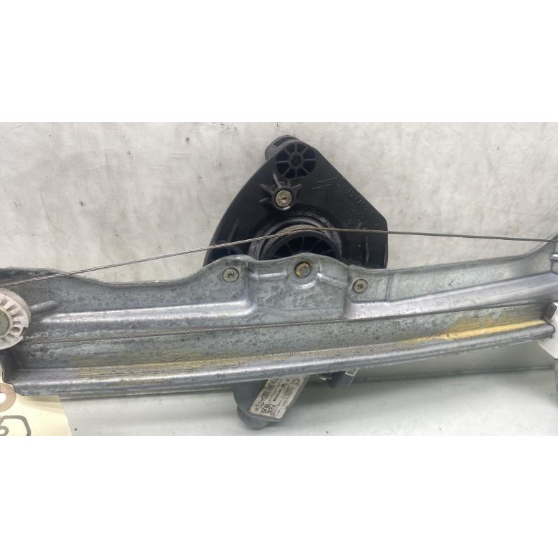 Leve vitre electrique arriere gauche CITROEN C4 2 Photo n°6