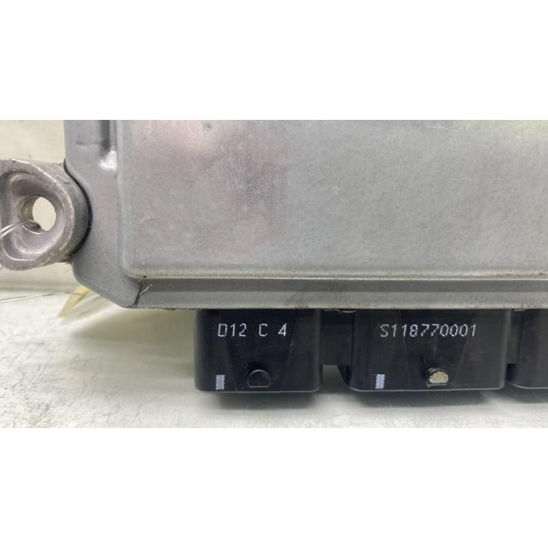 Calculateur moteur CITROEN C4 2 Photo n°1