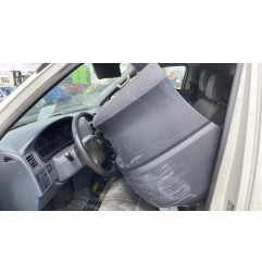 Serrure avant droit TOYOTA HI-ACE 2
