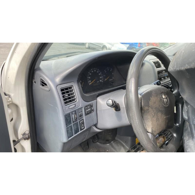 Serrure avant droit TOYOTA HI-ACE 2 Photo n°10