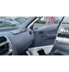 Serrure avant droit TOYOTA HI-ACE 2