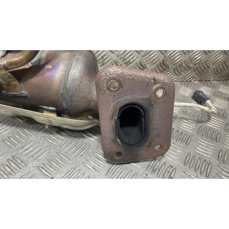 Catalyseur (echappement) TOYOTA YARIS 3 Photo n°1