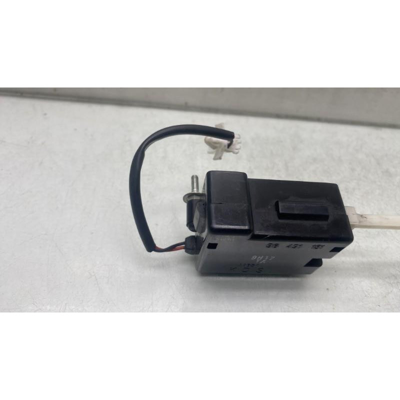 Serrure de coffre CHEVROLET AVEO 1 Photo n°7