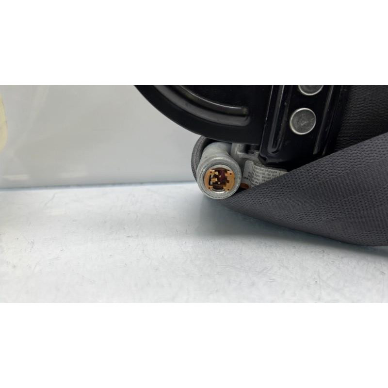 Pretensionneur de ceinture avant gauche HONDA CIVIC 8 Photo n°4