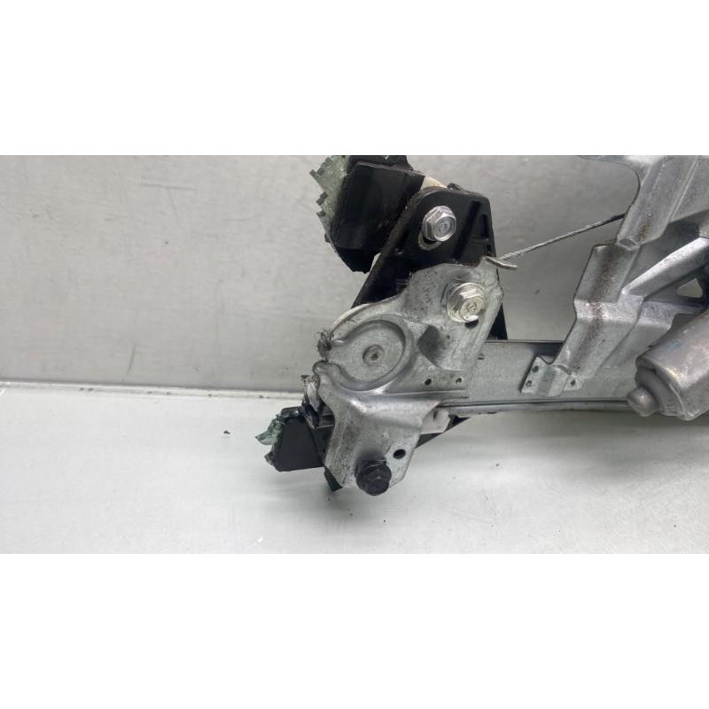 Leve vitre electrique avant gauche HONDA CIVIC 8 Photo n°2
