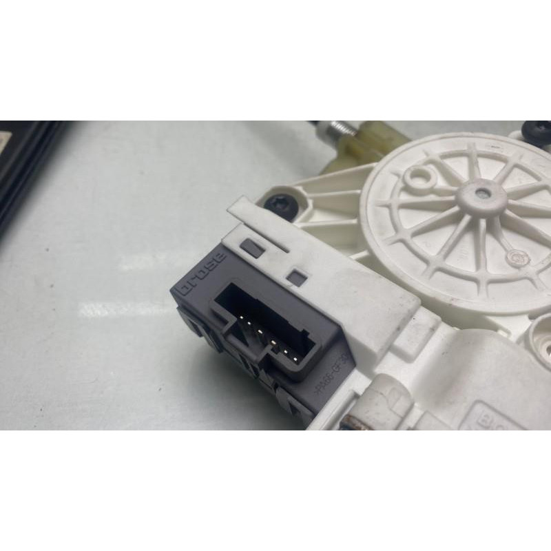 Leve vitre electrique arriere droit CITROEN C6 Photo n°9