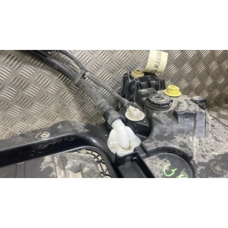 Reservoir AdBlue PEUGEOT 5008 2