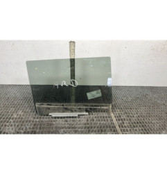 Vitre arriere droit SUZUKI SWIFT 5 Photo n°1
