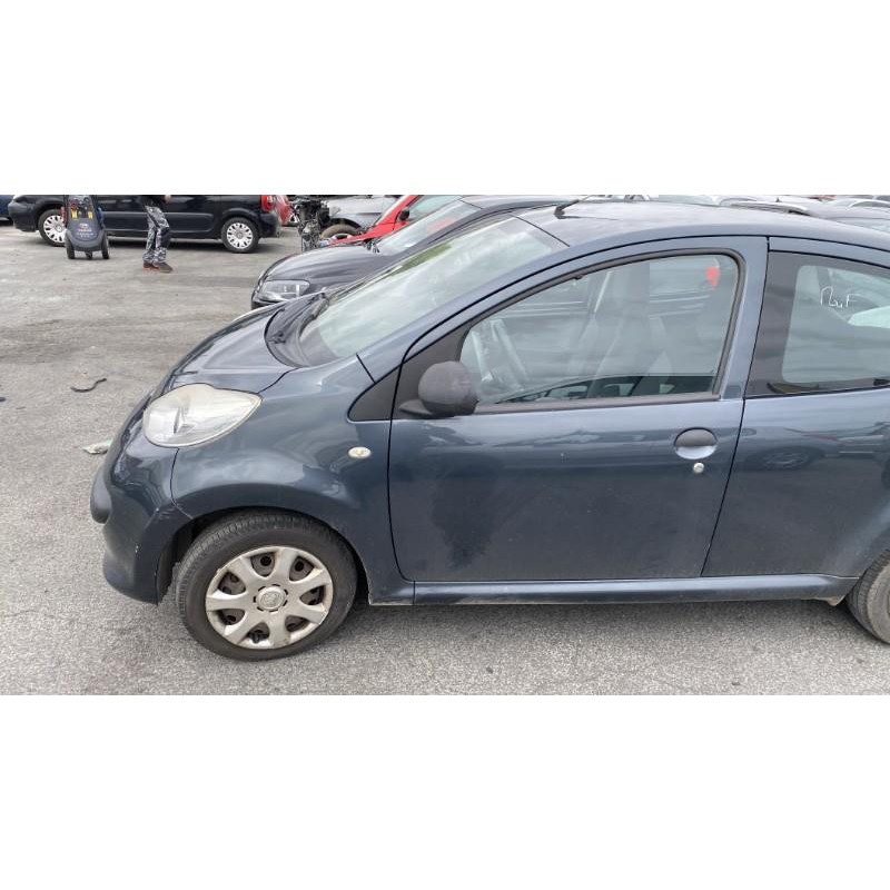 Pare choc arriere PEUGEOT 107 Photo n°11
