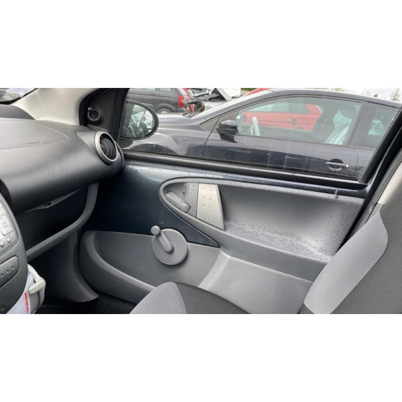 Pare choc arriere PEUGEOT 107 Photo n°19