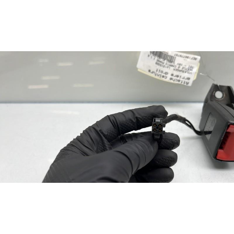 Attache ceinture arriere droit VOLKSWAGEN BEETLE 2 Photo n°4