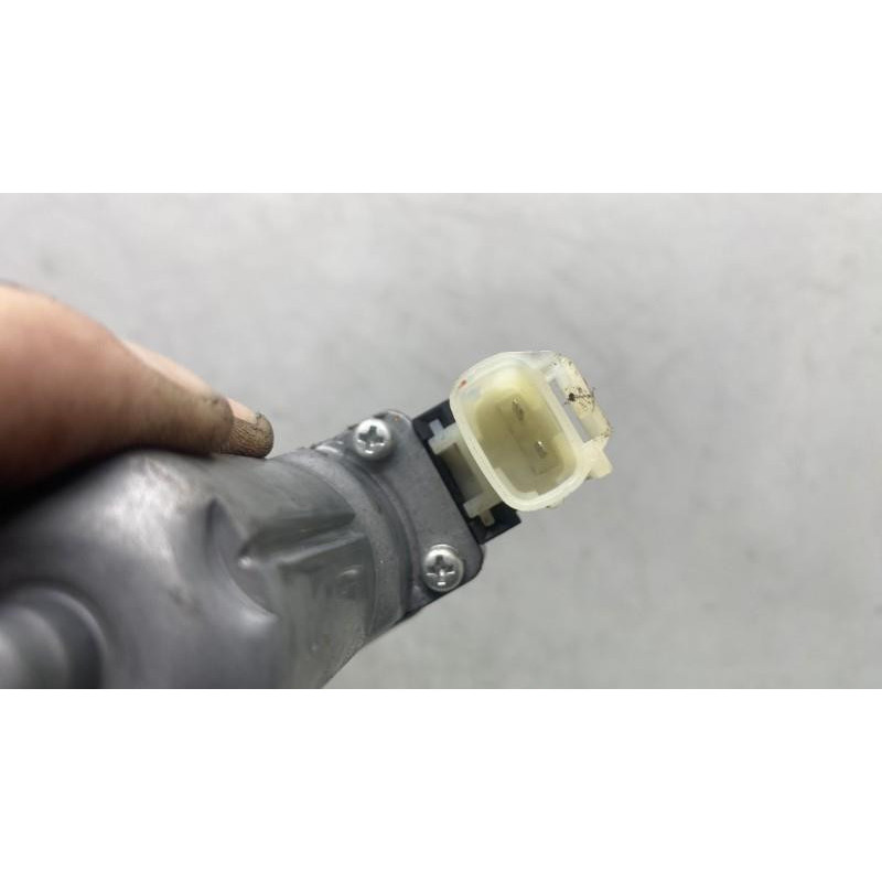 Leve vitre electrique avant droit HYUNDAI I 20 1 Photo n°8