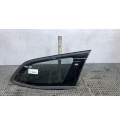 Custode arriere droit PEUGEOT 308 2 SW Photo n°1