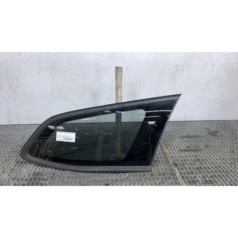 Custode arriere droit PEUGEOT 308 2 SW Photo n°1
