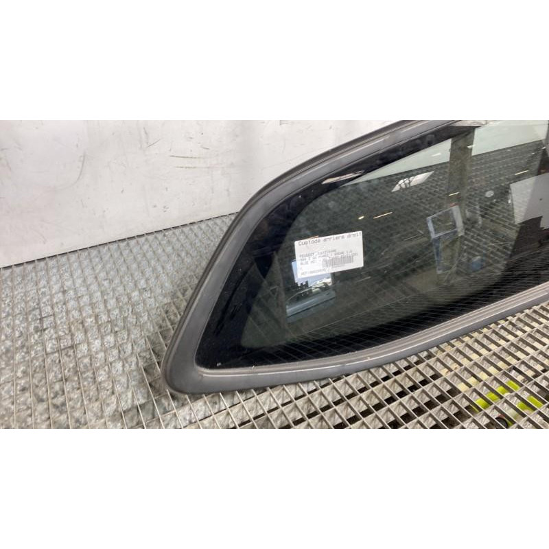 Custode arriere droit PEUGEOT 308 2 SW Photo n°2