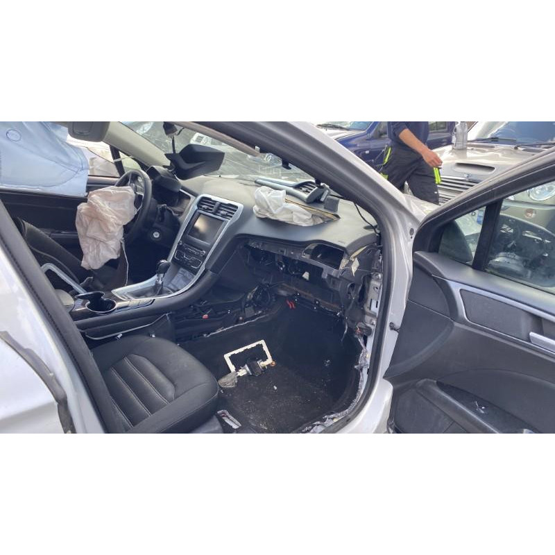 Vitre avant droit FORD MONDEO 4 Photo n°12