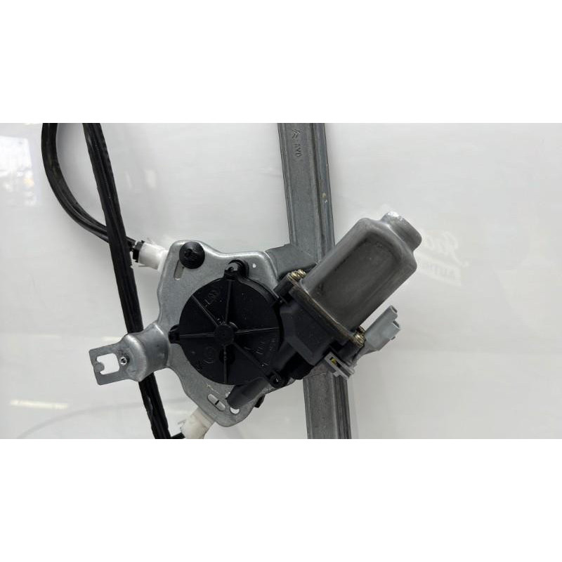 Leve vitre electrique avant droit CITROEN XSARA Photo n°1