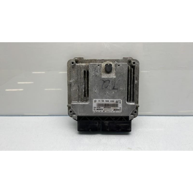 Calculateur moteur OPEL CORSA D Photo n°1