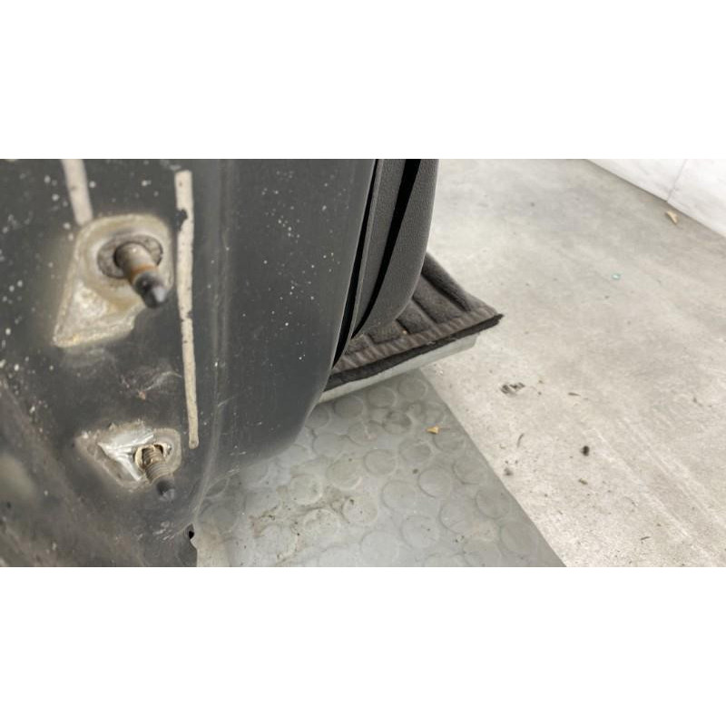 Porte avant droit DACIA SANDERO 1 Photo n°3