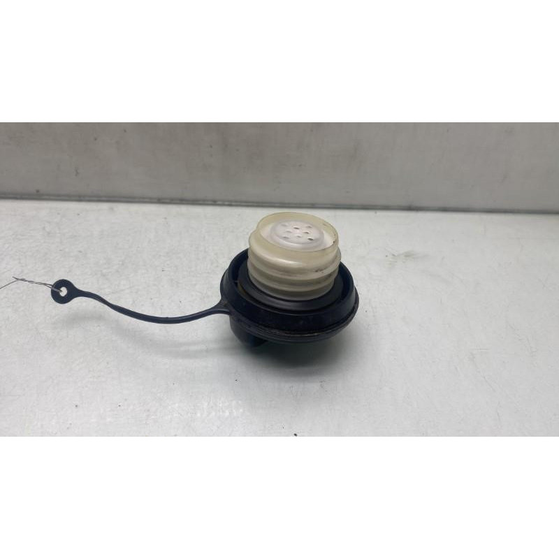 Bouchon de carburant NISSAN CUBE Photo n°3