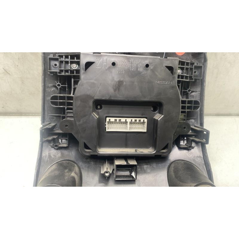 Commande chauffage NISSAN CUBE Photo n°1