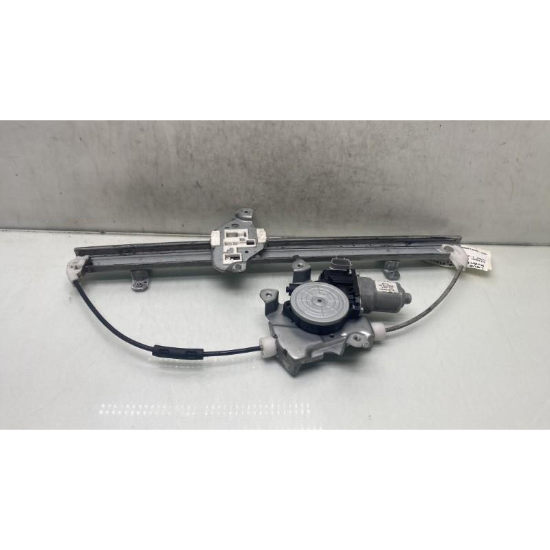 Leve vitre electrique avant droit NISSAN CUBE Photo n°9