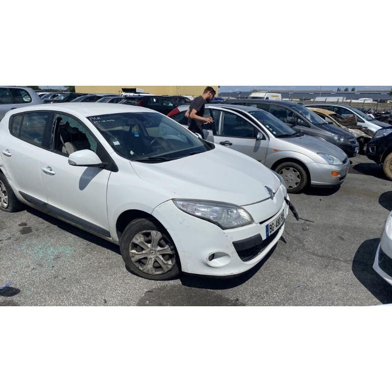 Trappe d'essence RENAULT MEGANE 3 Photo n°8