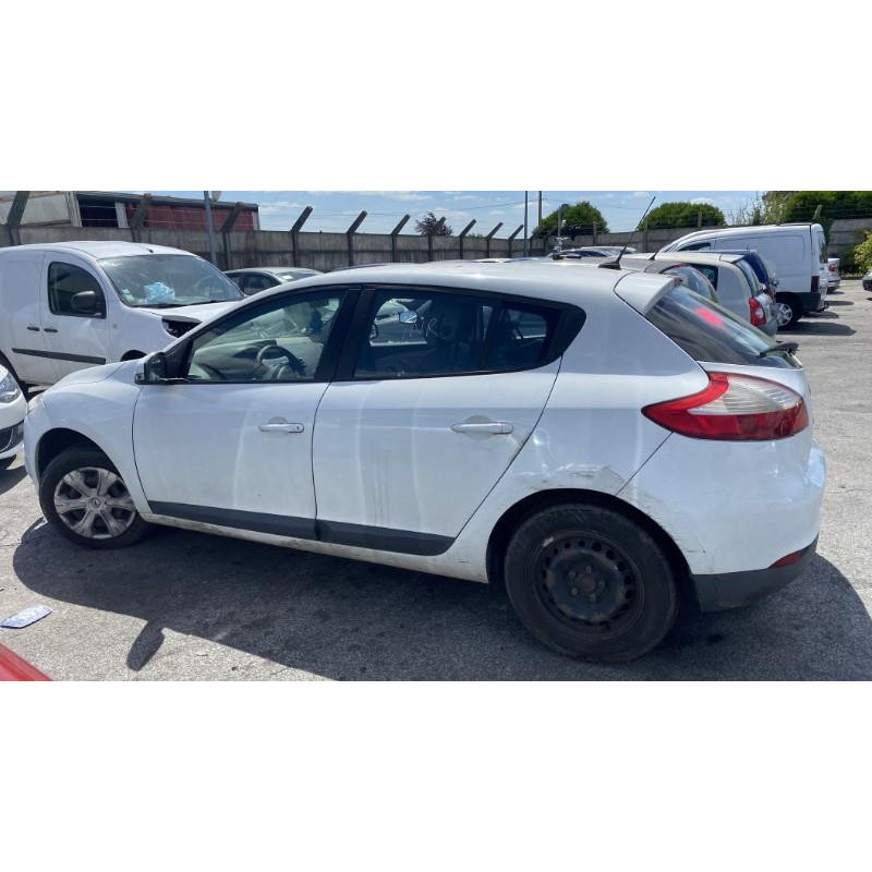 Trappe d'essence RENAULT MEGANE 3 Photo n°15