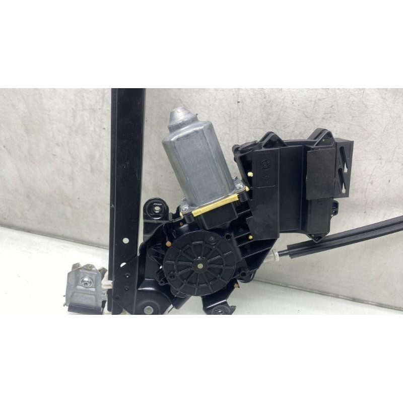 Leve vitre electrique arriere gauche VOLKSWAGEN SHARAN 1 Photo n°2
