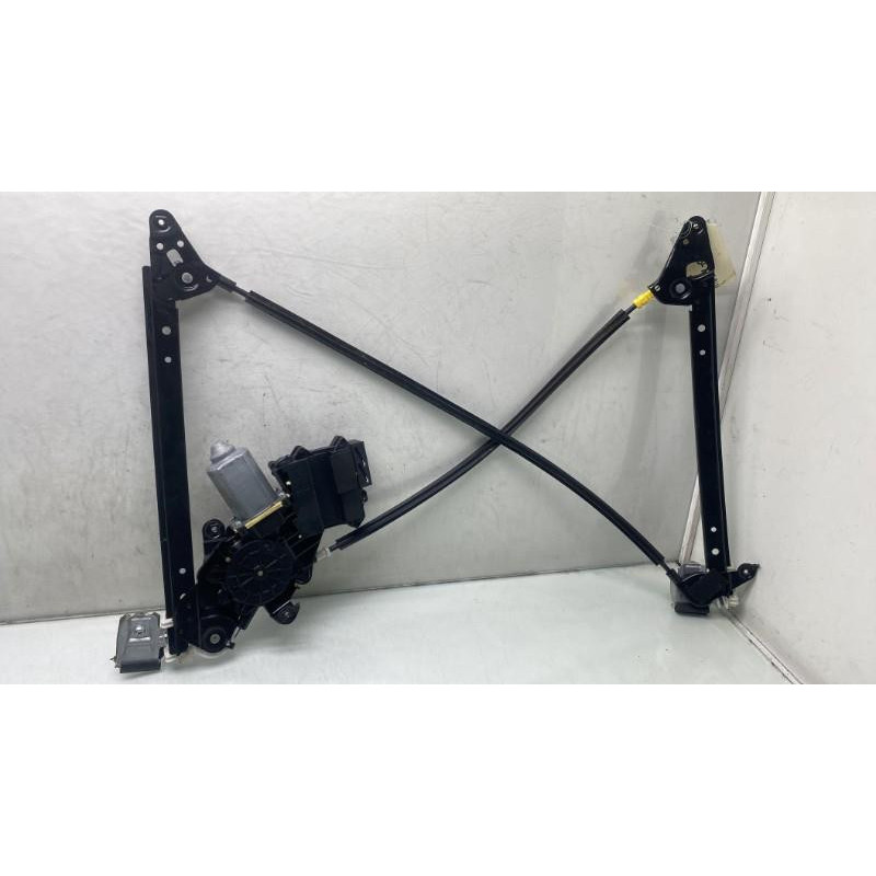 Leve vitre electrique arriere gauche VOLKSWAGEN SHARAN 1 Photo n°9