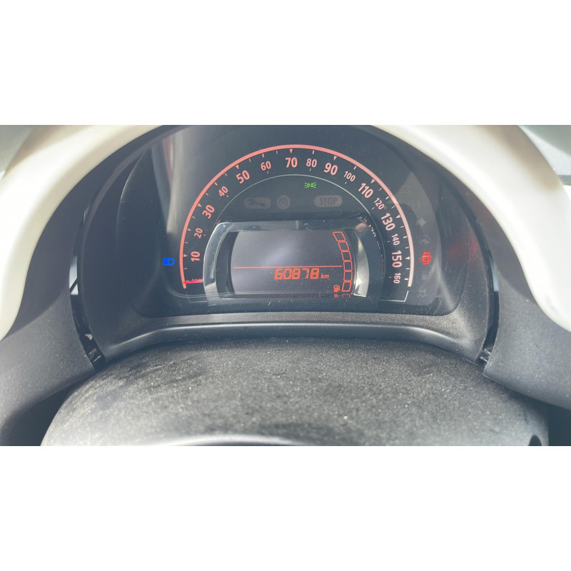 Verin de coffre RENAULT TWINGO 3 Photo n°5