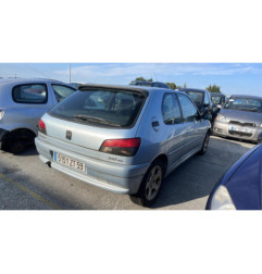 Attache ceinture arriere droit PEUGEOT 306