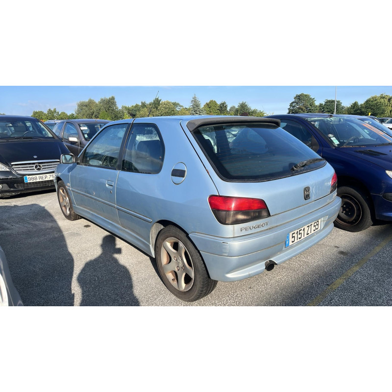 Attache ceinture arriere droit PEUGEOT 306 Photo n°13