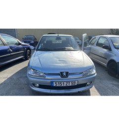 Attache ceinture arriere droit PEUGEOT 306