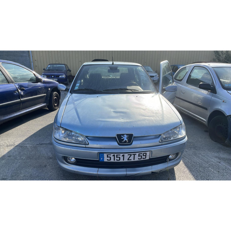 Attache ceinture arriere droit PEUGEOT 306 Photo n°16