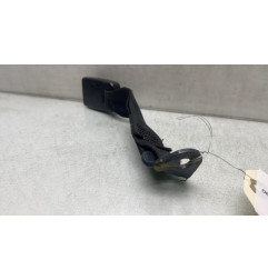 Attache ceinture arriere gauche PEUGEOT 306