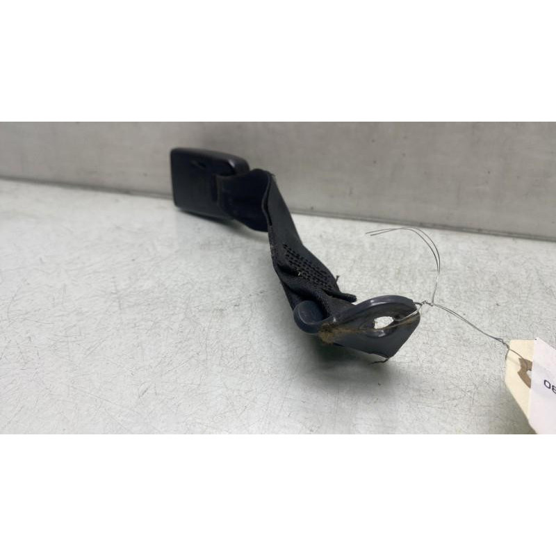 Attache ceinture arriere gauche PEUGEOT 306 Photo n°3