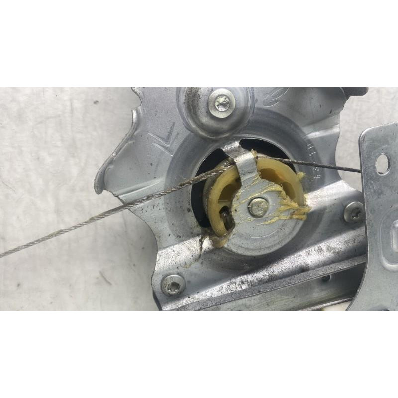 Leve vitre electrique arriere droit CITROEN C5 2 Photo n°4