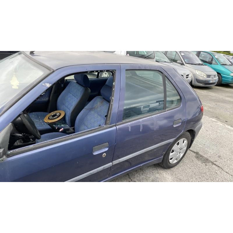 Feu arriere principal droit (feux) PEUGEOT 306 Photo n°9