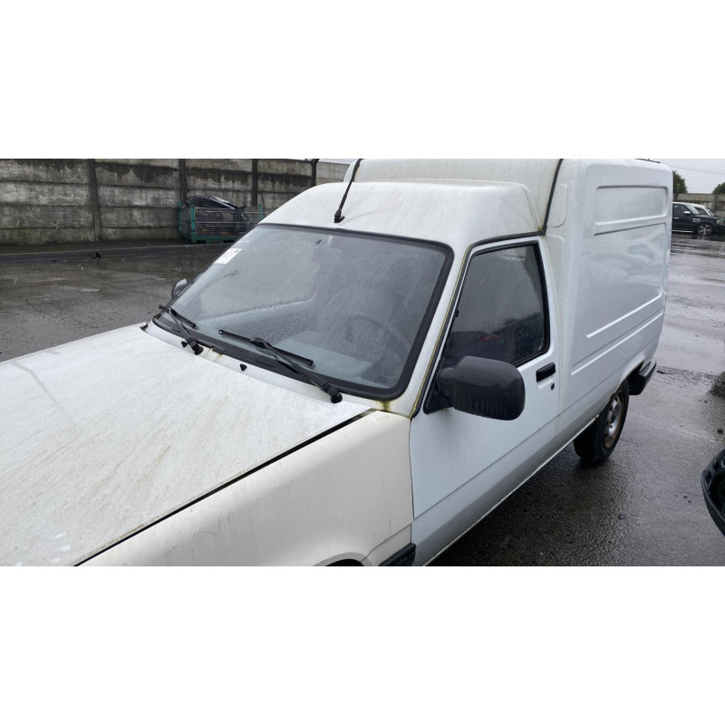 Capot RENAULT EXPRESS Photo n°20