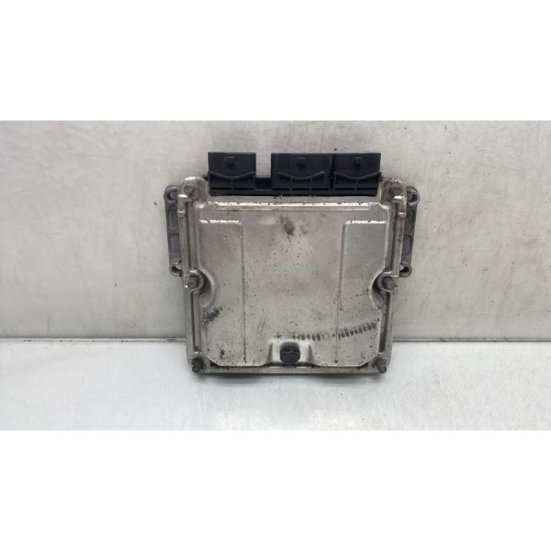 Calculateur moteur CITROEN XSARA PICASSO Photo n°4