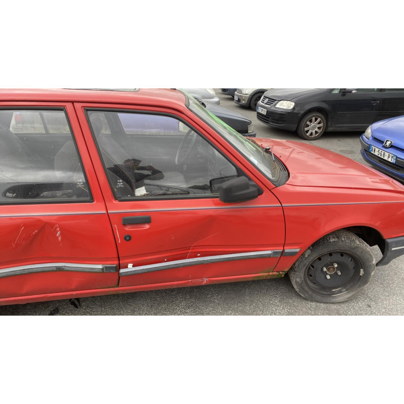 Capot PEUGEOT 309 Photo n°18