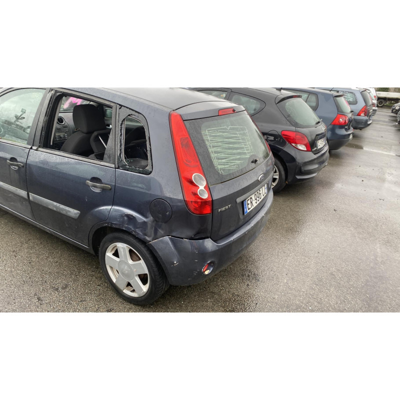 Serrure avant gauche FORD FIESTA 5 Photo n°16