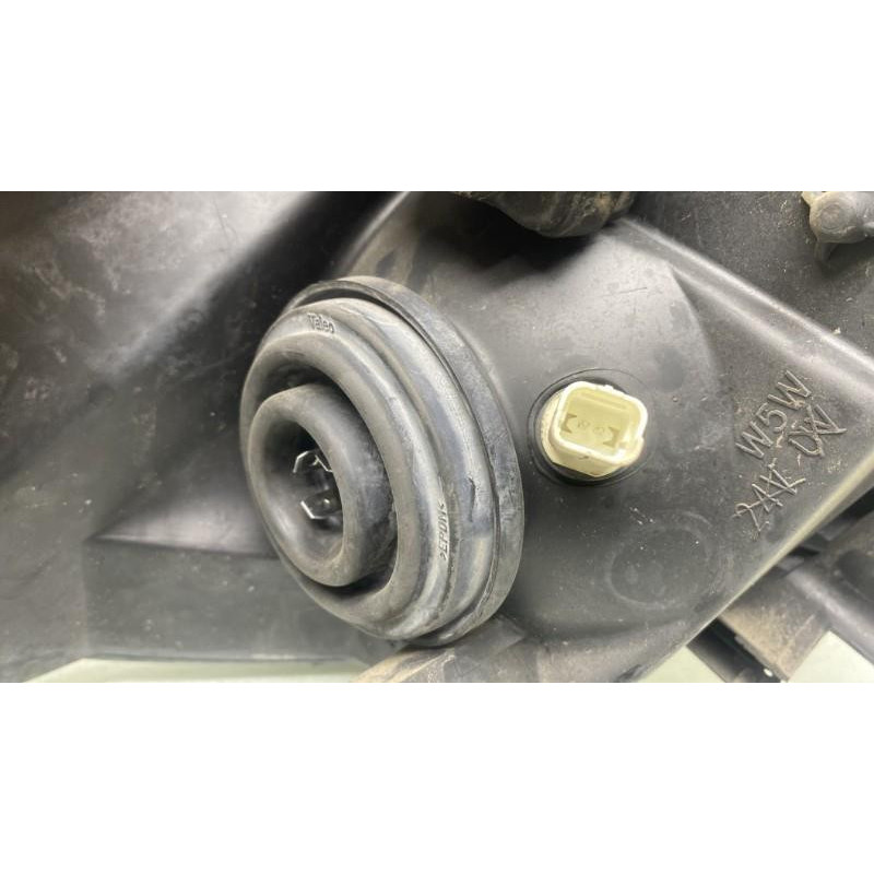 Optique avant principal gauche (feux)(phare) CITROEN XSARA PICASSO Photo n°3