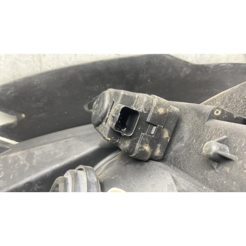 Optique avant principal gauche (feux)(phare) CITROEN XSARA PICASSO Photo n°5