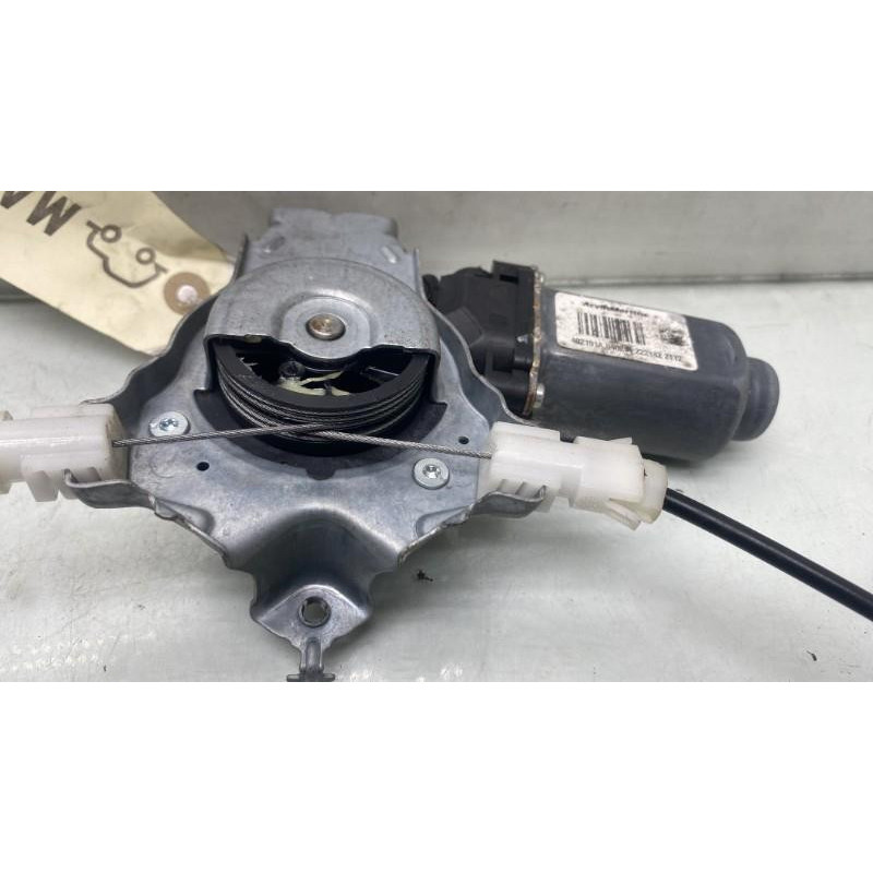 Leve vitre electrique arriere gauche NISSAN QASHQAI 1 Photo n°11