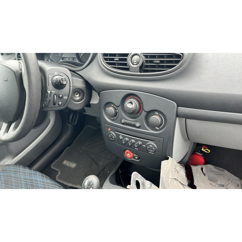 Pretensionneur de ceinture arriere gauche RENAULT CLIO 3 Photo n°12
