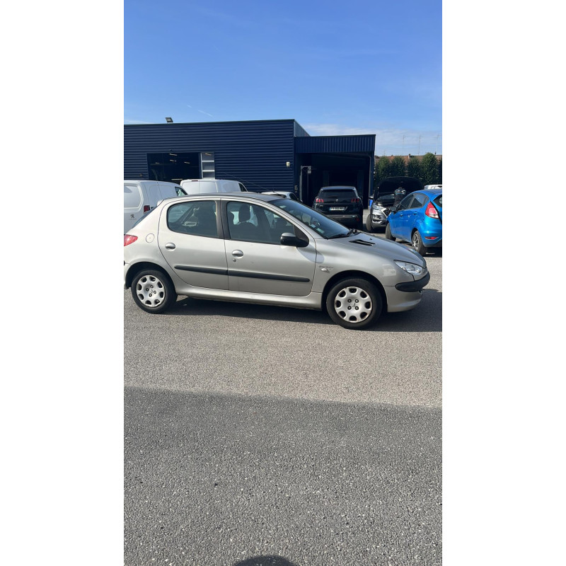 Bouchon de carburant PEUGEOT 206 Photo n°6