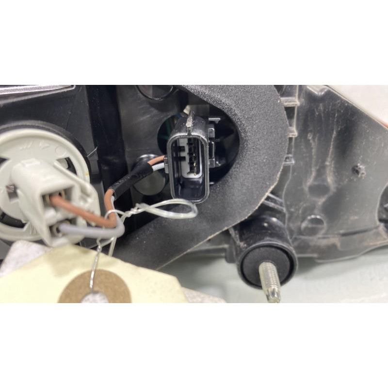 Feu arriere secondaire gauche (feux) RENAULT TALISMAN Photo n°3